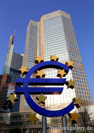 Euro Symbol im Bankenviertel von Frankfurt
