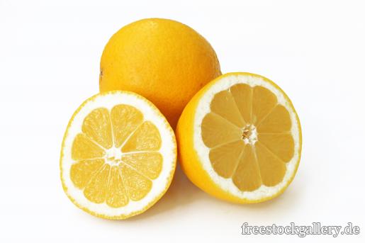Aufgeschnittene frische Zitronen â€“ Freisteller