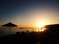 Sonnenuntergang am Strand - kostenloses Foto