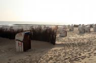 Strand mit StrandkÃ¶rben Nordsee - Gratis Bild zum Download
