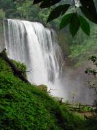 Wasserfall in der Natur - Bild lizenzfreies kostenlos