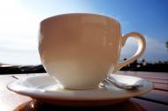 Kaffeetasse im Freien - kostenloses Bild | freestockgallery
