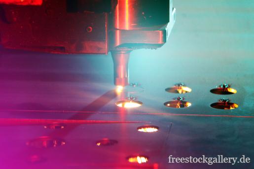 Laserschneiden Blechbearbeitung Industriefotografie