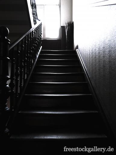 Altes Treppenhaus - schwarz weiÃŸ Bild