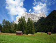 Berglandschaft mit HolzhÃ¼tte - kostenlose Bilder zum Download