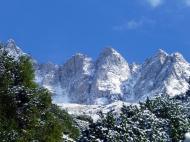 Schneebedeckte Bergspitzen - kostenloses Bild | freestockgallery 
