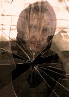 Einbrecher, zerbrochenen Fensterscheibe - kostenloses Bild