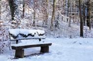 Leere Bank im Winter - kostenlose Bilder | freestockgallery