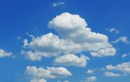SchÃ¶nwetterwolken am blauen Himmel - kostenloses Bild
