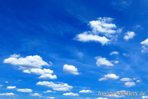weiÃŸe Wolken am blauen Himmel - SchÃ¶nwetterwolken
