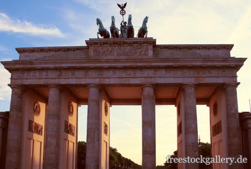 Brandenburger Tor, das Wahrzeichen und SehenswÃ¼rdigkeiten von Berlin 