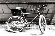 Fahrrad mit Schnee