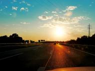 Sonnenaufgang Autobahn